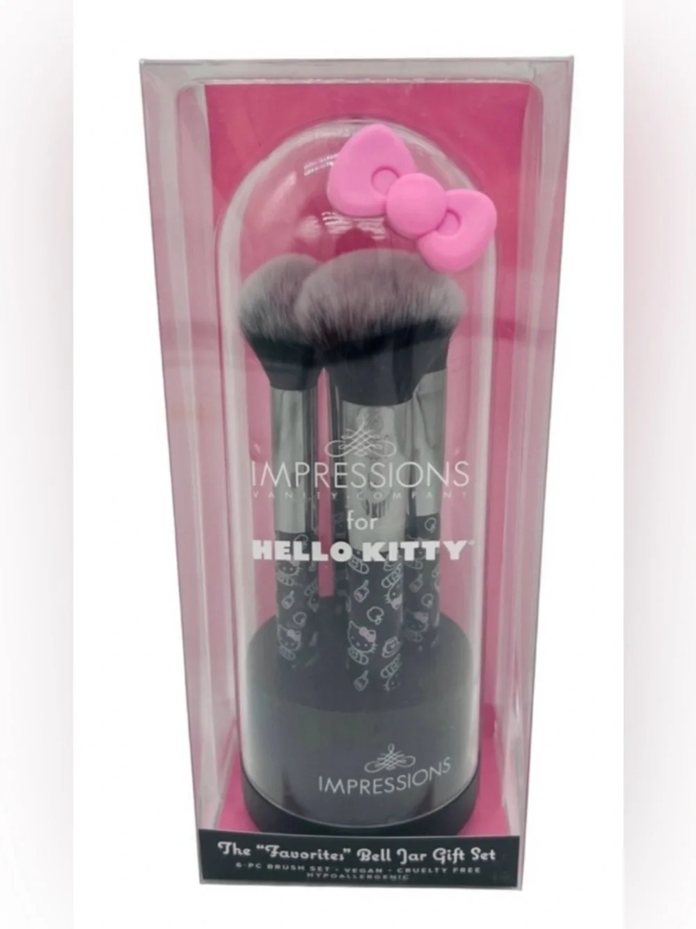 Impressions Hello Kitty Pink Kabuki Brush Gift Set